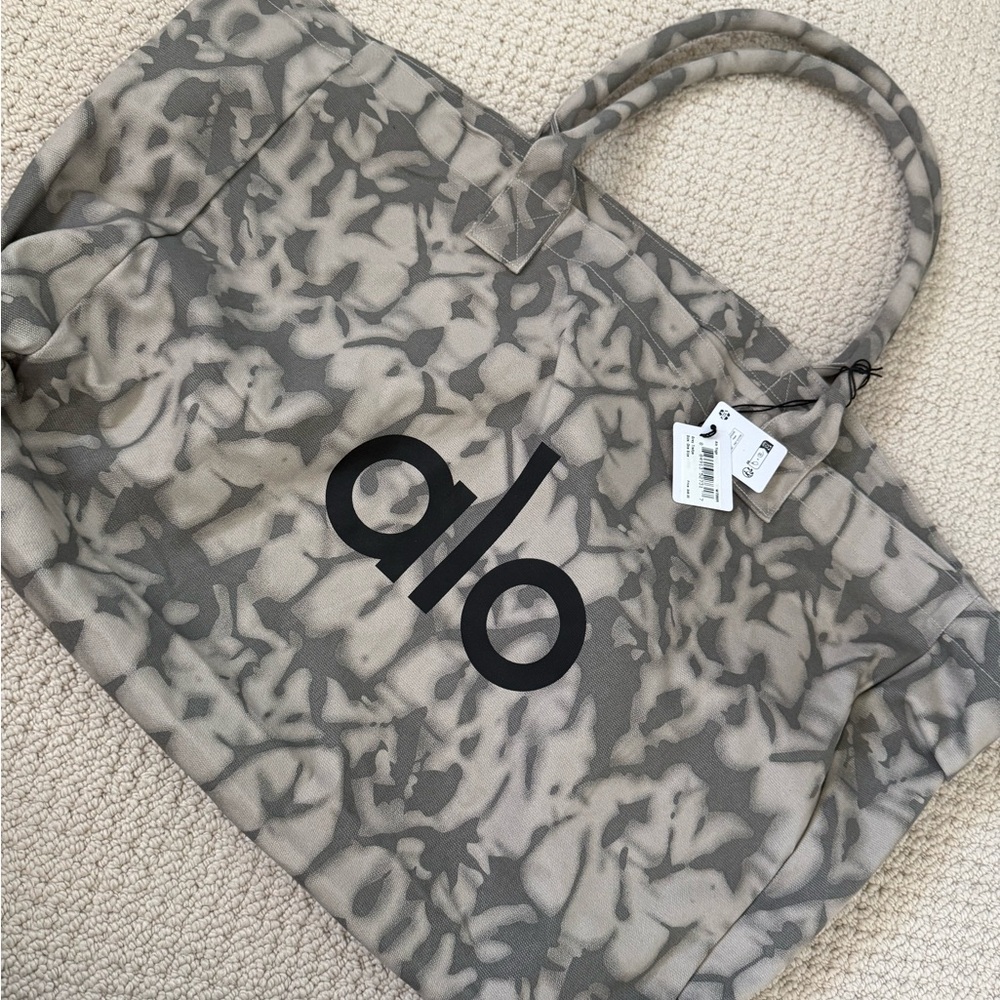 ALO Yoga Gray Camouflage Tote Bag